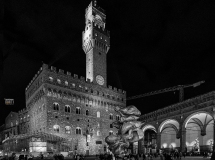 Firenze Piazza Della Signoria, Contrasti Artistici