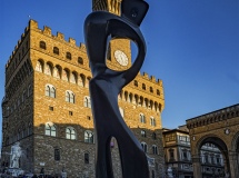 Firenze Piazza della Signoria.....Guardiamo che ora è......