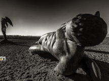 Viareggio: Il tempo degli Eroi, Igor Mitoraj, Ikaro Blu e Ikaria Grande