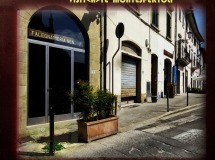 Montespertoli Via Sonnino Caditoie Fiorite come i vasi e le botti...