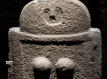 Pontremoli-MS-Museo-delle-Stele-Ritratto-di-Donna-.-Anni-5000